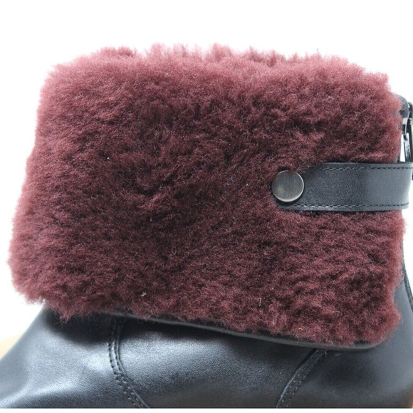 UGG Australia Women's Black Leather Burgundy Sheepskin Foldover Boots‎ Size 7.5 - Picture 11 of 12